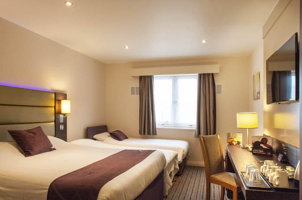 Premier Inn Oldham - Broadway Buitenkant foto